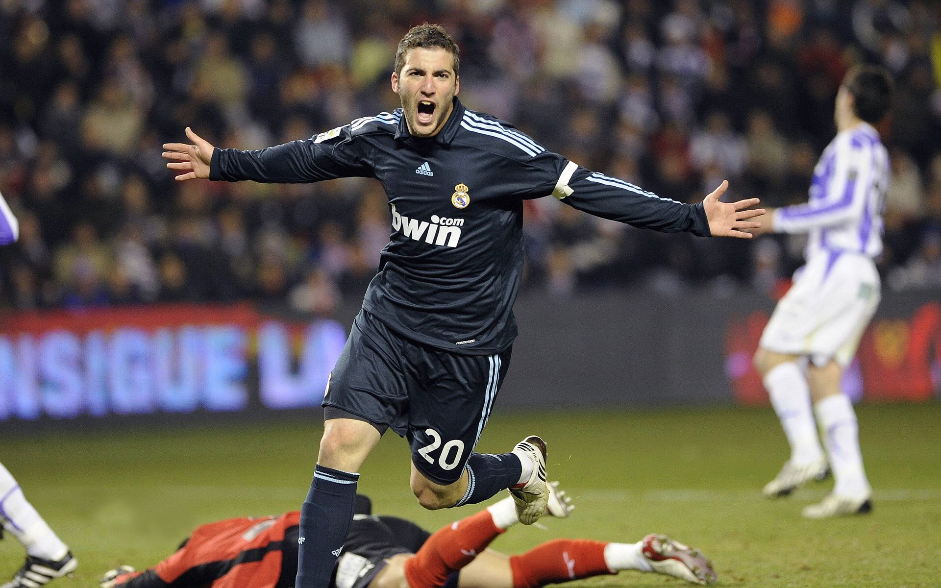 意甲超级突袭：瞬间突破，得分如探囊取物！，意甲超级杯决赛直播