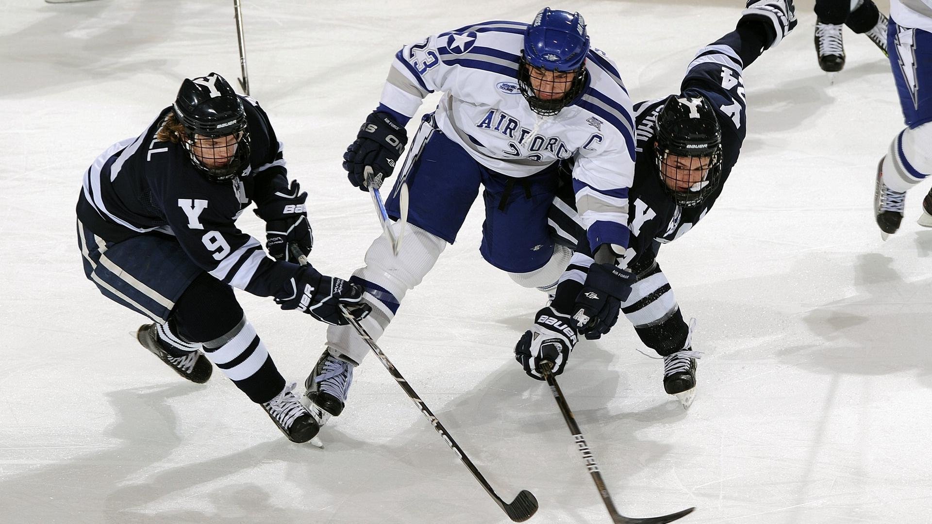 欧冠焦点：皇马淘汰赛首回合险胜拜仁，次回合悬念十足，皇马将迎欧冠生死战